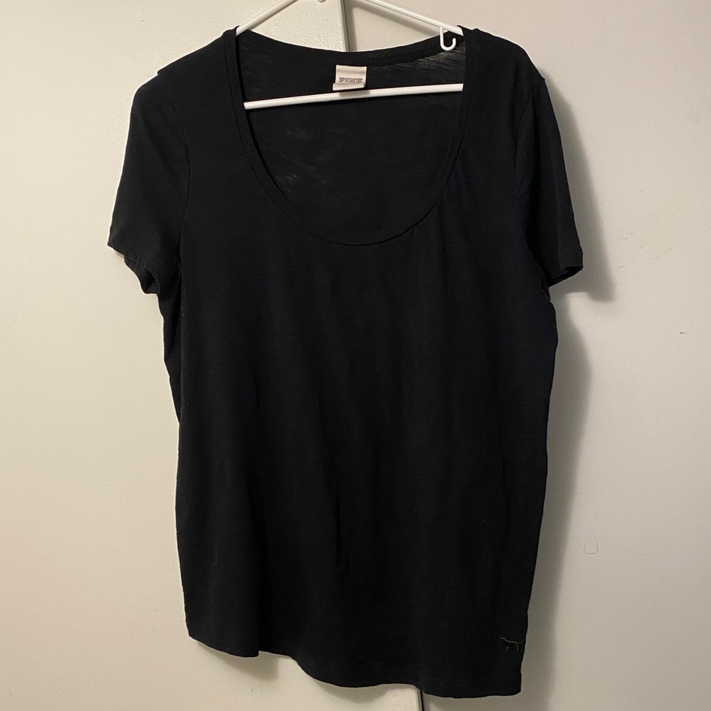 PINK by Victoria’s Secret scoop neck tee